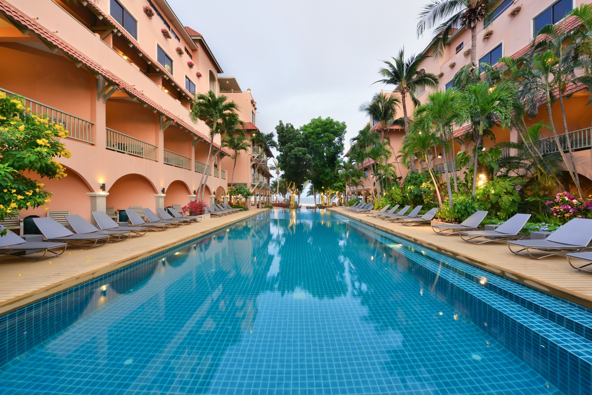 Dive into tranquility as you immerse yourself in the crystal-clear waters of our infinity pool, surrounded by lush tropical gardens and beautiful flowers with the sea view . Whether you seek a refreshing morning swim, a leisurely afternoon dip, or a romantic evening under the stars, our pool offers the perfect retreat for guests of all ages. Lounge in style on comfortable sunbeds, sip on refreshing cocktails and let the worries of the world melt away.
Open Daily : 07.00 AM - 08.00 PM
Size : 9 meters x 25 meters with  kids pool