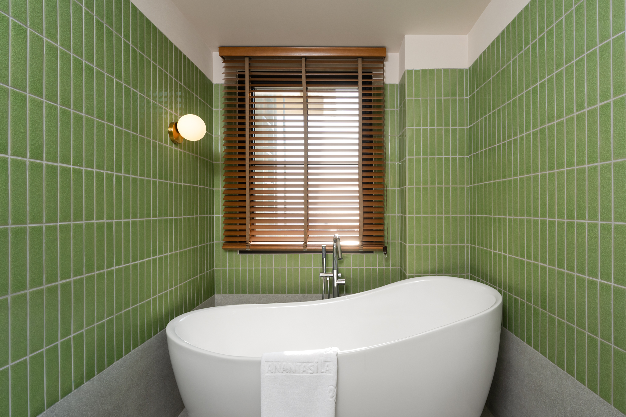 With a spacious living area and a separate bedroom, our Como One - Bedroom Suite is the ideal choice for either a family stay or business trips. These units offer the choice of a king size bed or two queen size beds.
The Como One - Bedroom Suites are situated in the Como building which is the latest addition to the Anantasila complex. Situated directly across from the hotel entrance, the Como Building is an excellent choice for value-minded travelers and small groups. It is approximately 70 meters from the beach.