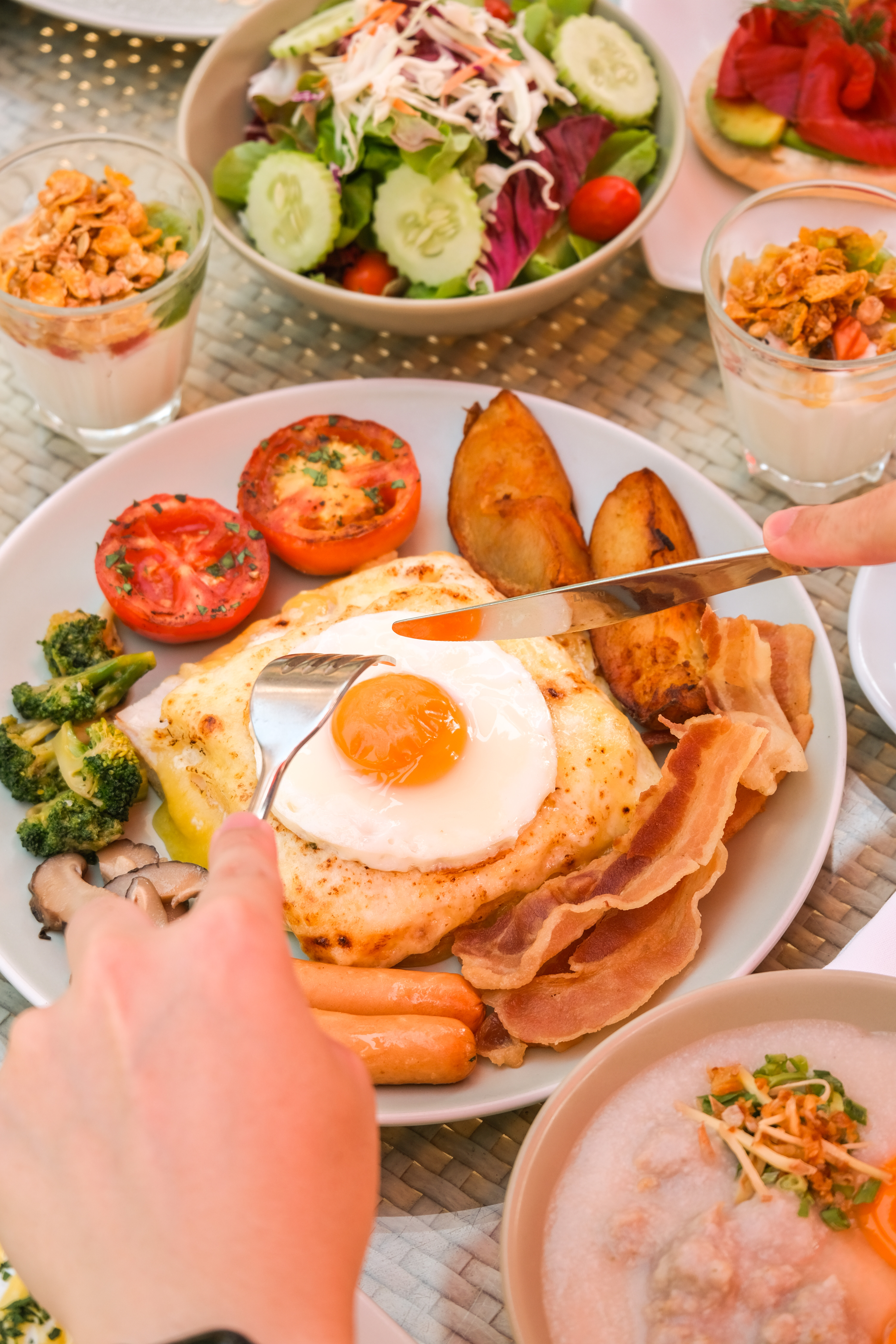 restaurant huahin,seafood huahin,special rate huahin,restaurant khaotakiab,restaurant beach,Huahin Beachfront Hotel and Resort,In the seaside resort of Hua Hin,americanfood huahin,ร้านอาหารริมทะเลหัวหิน,ร้านอาหาร5ดาวติดชายทะเล,ร้านอาหารพร้อมที่พัก,thebeachatanantasila